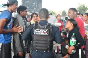 INICIA CAMPAÑA DE VACUNACIÓN A ELEMENTOS QUE ATIENDEN A PERSONAS MIGRANTES INICIA CAMPAÑA DE VACUNACIÓN A ELEMENTOS QUE ATIENDEN A PERSONAS MIGRANTES