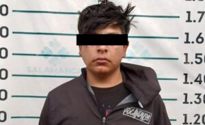 DETUVIERON A DOS HOMBRES QUE SON SEÑALADOS COMO PRESUNTOS ASALTANTES DETUVIERON A DOS HOMBRES QUE SON SEÑALADOS COMO PRESUNTOS ASALTANTES