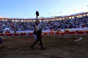 Ambos cortaron 4 orejas y ganaron un trofeo, Francisco Martínez pinchó el triunfo Ambos cortaron 4 orejas y ganaron un trofeo, Francisco Martínez pinchó el triunfo