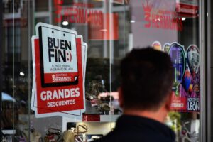 PREPARAN DISPOSITIVO DE SEGURIDAD Y VIGILANCIA DURANTE BUEN FIN PREPARAN DISPOSITIVO DE SEGURIDAD Y VIGILANCIA DURANTE BUEN FIN