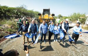 Más obras y acciones impulsa el Estado en Santiago Maravatío. Más obras y acciones impulsa el Estado en Santiago Maravatío.