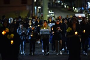 Cautiva la segunda edición de la Procesión de los Angelitos con las Plañideras de San Juan del Río Cautiva la segunda edición de la Procesión de los Angelitos con las Plañideras de San Juan del Río
