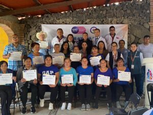 El Sistema de Salud entregó acreditó al Grupo de Ayuda Mutua de pacientes crónicos en Apaseo el Alto. El Sistema de Salud entregó acreditó al Grupo de Ayuda Mutua de pacientes crónicos en Apaseo el Alto.