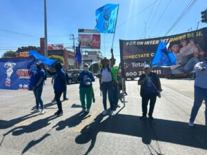 Recorren calles y reparten volantes en apoyo a Xóchitl Gálvez en Irapuato Recorren calles y reparten volantes en apoyo a Xóchitl Gálvez en Irapuato