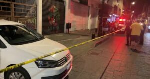 Asaltan y disparan a un hombre que salía del Banco en la Zona Centro Asaltan y disparan a un hombre que salía del Banco en la Zona Centro