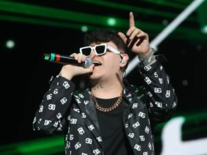 Junior H llora de emoción durante su primer Foro Sol Junior H llora de emoción durante su primer Foro Sol