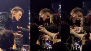 Critican a Luis Miguel en su primer concierto en CDMX por beso a niña Critican a Luis Miguel en su primer concierto en CDMX por beso a niña