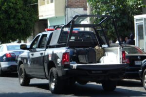 DETIENEN A DOS HOMBRES CON ARMA DE FUEGO Y EN OTRO EVENTO POLICIAL, DETUVIERON A OTRO HOMBRE PORQUE TRAÍA 56 DOSIS DE DROGAS SINTÉTICAS DETIENEN A DOS HOMBRES CON ARMA DE FUEGO Y EN OTRO EVENTO POLICIAL, DETUVIERON A OTRO HOMBRE PORQUE TRAÍA 56 DOSIS DE DROGAS SINTÉTICAS