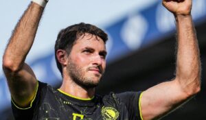 ¿ Santi Giménez se va del feyenoord ? esto dijo un directivo… ¿ Santi Giménez se va del feyenoord ? esto dijo un directivo…