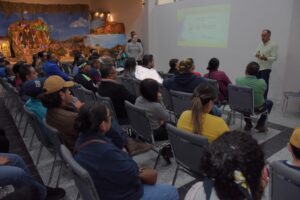 Chío Cervantes presenta proyecto de Modernización de Calle Guerrero Chío Cervantes presenta proyecto de Modernización de Calle Guerrero