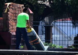 EXHORTA A MANTENER EN BUEN ESTADO CILINDROS DE GAS EXHORTA A MANTENER EN BUEN ESTADO CILINDROS DE GAS