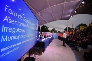 Realizarán foro en la Plaza de la Hermandad sobre los avances del proceso de regularización de predios Realizarán foro en la Plaza de la Hermandad sobre los avances del proceso de regularización de predios