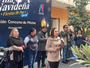 Premia el municipio a las mejores piñatas en tradicional concurso Premia el municipio a las mejores piñatas en tradicional concurso