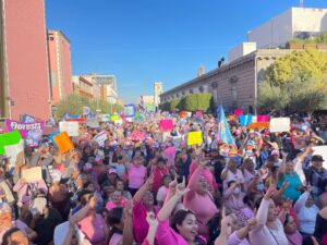 Llama Libia a “construir un nuevo comienzo” para Guanajuato en su visita a Irapuato Llama Libia a “construir un nuevo comienzo” para Guanajuato en su visita a Irapuato