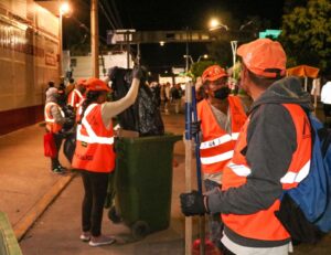 Repartirán bolsas a los asistentes de la cabalgata para evitar contaminación Repartirán bolsas a los asistentes de la cabalgata para evitar contaminación