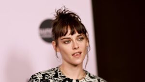 Kristen Stewart amenaza con dejar Hollywood si no logra debutar como directora Kristen Stewart amenaza con dejar Hollywood si no logra debutar como directora