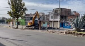Avanza la reparación de la avenida Reforma en su segundo cuerpo vial Avanza la reparación de la avenida Reforma en su segundo cuerpo vial