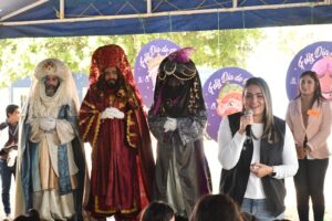 Visitan los Reyes Magos a niñas y niños en situación vulnerable Visitan los Reyes Magos a niñas y niños en situación vulnerable