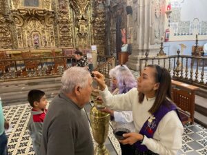 INICIÓ LA CUARESMA CON LA TOMA DE CENIZA Y LA SUSPENSIÓN DEL CONSUMO DE CARNES ROJAS INICIÓ LA CUARESMA CON LA TOMA DE CENIZA Y LA SUSPENSIÓN DEL CONSUMO DE CARNES ROJAS