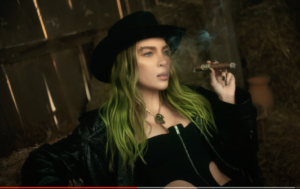 Belinda se pone «Bélika» para cantarle al desamor Belinda se pone «Bélika» para cantarle al desamor
