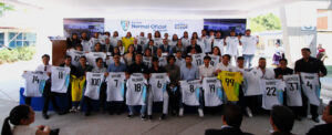 Escuela Normal celebra 73 años en Irapuato. Escuela Normal celebra 73 años en Irapuato.