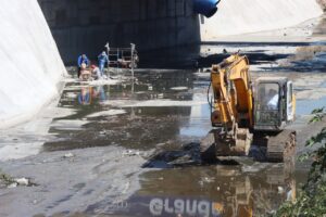 REPARA JAPAMI LÍNEA DE DRENAJE EN BORDO DEL RÍO GUANAJUATO REPARA JAPAMI LÍNEA DE DRENAJE EN BORDO DEL RÍO GUANAJUATO