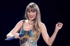 Papá de Taylor Swift escapa de Australia en medio de investigación por presunta agresión física Papá de Taylor Swift escapa de Australia en medio de investigación por presunta agresión física