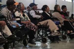 Benefician a familias con situación de vulnerabilidad Benefician a familias con situación de vulnerabilidad