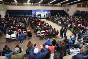 Realiza el gobierno municipal entrega de despensas a familias irapuatenses Realiza el gobierno municipal entrega de despensas a familias irapuatenses