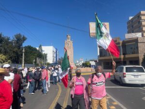 “Democracia sí, dictadura no”; marchan ciudadanos por la democracia en el país “Democracia sí, dictadura no”; marchan ciudadanos por la democracia en el país