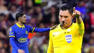 Audios del VAR revelan por qué no marcaron la mano de Diego Valdés en Atlas vs América | VIDEO Audios del VAR revelan por qué no marcaron la mano de Diego Valdés en Atlas vs América | VIDEO