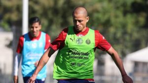 Javier Hernández «Chicharito» entrenó al parejo de sus compañeros Javier Hernández «Chicharito» entrenó al parejo de sus compañeros