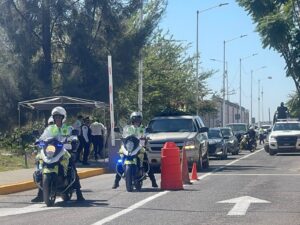 Despiden a Karina, mujer de tránsito asesinada el domingo Despiden a Karina, mujer de tránsito asesinada el domingo