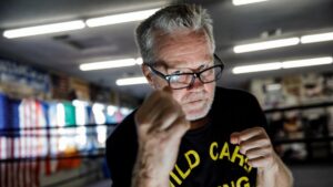 Freddie Roach cree que Jaime Munguía ganará por KO al Canelo Álvarez Freddie Roach cree que Jaime Munguía ganará por KO al Canelo Álvarez