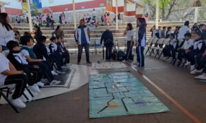 Estudiantes de la primaria Ignacio Allende se forman a través de una cultura científica y tecnológica. Estudiantes de la primaria Ignacio Allende se forman a través de una cultura científica y tecnológica.