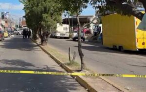 ENTRE EL TRÁFICO DE VEHÍCULOS Y LA PRESENCIA DE PEATONES ASESINARON A UN HOMBRE ENTRE EL TRÁFICO DE VEHÍCULOS Y LA PRESENCIA DE PEATONES ASESINARON A UN HOMBRE