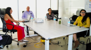 SEG y Dirección Municipal de Atención a las Mujeres unen esfuerzos para combatir la violencia de género. SEG y Dirección Municipal de Atención a las Mujeres unen esfuerzos para combatir la violencia de género.