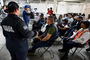 RECIBEN VIGILANTES VECINALES CAPACITACIÓN PARA MEDIACIÓN DE CONFLICTOS RECIBEN VIGILANTES VECINALES CAPACITACIÓN PARA MEDIACIÓN DE CONFLICTOS