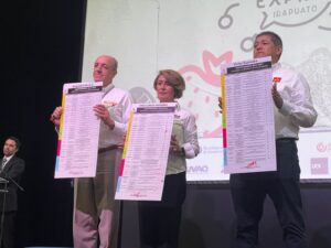 Candidatos de Irapuato responden dudas de estudiantes en foro Exprésate 462 Candidatos de Irapuato responden dudas de estudiantes en foro Exprésate 462