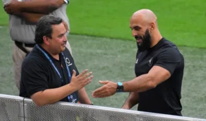 Concacaf saca de la cancha del BBVA al guardaespaldas de Messi Concacaf saca de la cancha del BBVA al guardaespaldas de Messi