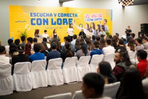 Realiza Lorena Alfaro un encuentro con jóvenes Realiza Lorena Alfaro un encuentro con jóvenes