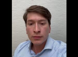 Juan Pablo Gálvez, hijo de Xóchitl Gálvez fue captado peleándose con personal de un antro en CDMX (VÍDEO) Juan Pablo Gálvez, hijo de Xóchitl Gálvez fue captado peleándose con personal de un antro en CDMX (VÍDEO)