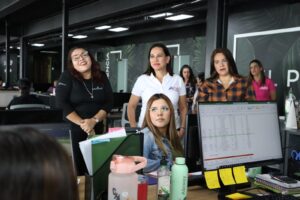 Reúne Lorena Alfaro propuestas con sector laboral Reúne Lorena Alfaro propuestas con sector laboral