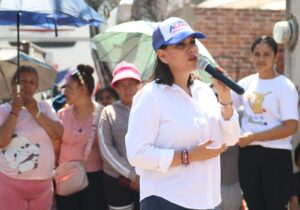 Ofrece Lorena Alfaro propuestas en favor a familias vulnerables Ofrece Lorena Alfaro propuestas en favor a familias vulnerables