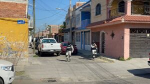 Fuerte Operativo Ministerial en Irapuato, se aseguro una vivienda en la Colonia Valle del Sol. Fuerte Operativo Ministerial en Irapuato, se aseguro una vivienda en la Colonia Valle del Sol.
