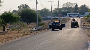 Dejan cadáver envuelto en plástico en Lo de Juárez Dejan cadáver envuelto en plástico en Lo de Juárez