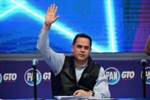 Lalo López Mares deja la dirigencia estatal del PAN Lalo López Mares deja la dirigencia estatal del PAN