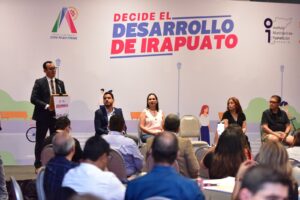 Participan más de 250 irapuatenses en talleres “Decide el desarrollo de Irapuato” Participan más de 250 irapuatenses en talleres “Decide el desarrollo de Irapuato”