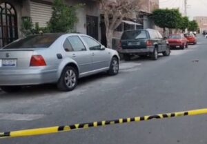 DISPARARON CONTRA UNA CASA LESIONANDO A UNA MUJER Y LUEGO HUYERON PERO ELEMENTOS DEL EJÉRCITO INICIARON UNA PERSECUCIÓN PARA DETENERLOS DISPARARON CONTRA UNA CASA LESIONANDO A UNA MUJER Y LUEGO HUYERON PERO ELEMENTOS DEL EJÉRCITO INICIARON UNA PERSECUCIÓN PARA DETENERLOS