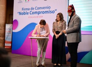 Firman convenio para beneficio de la niñez Irapuatense Firman convenio para beneficio de la niñez Irapuatense
